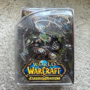 World of Warcraft Series 2 Broll Bearmantle Action Figure (Night Elf Druid)